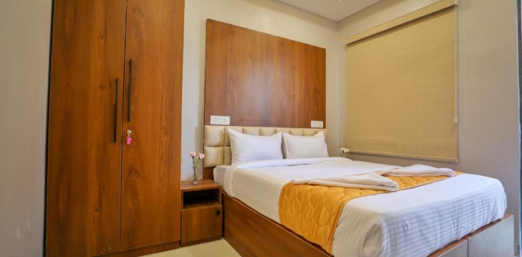 Hotel Ceasta, Beside Us Consulate Hyderabad, Gachibowli Gundipet Exteriör bild